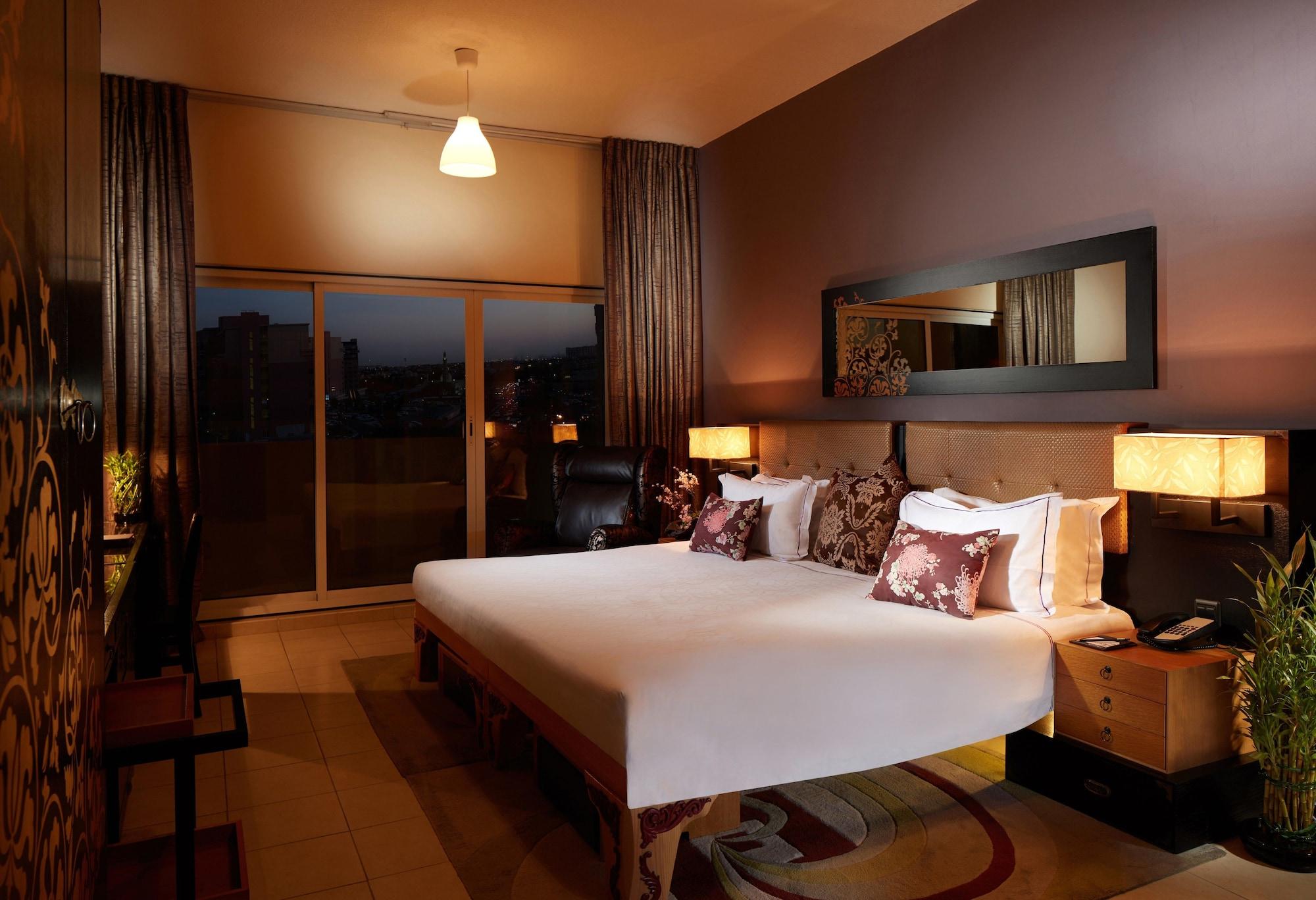 Ziqoo Hotel Apartments Dubai Bagian luar foto