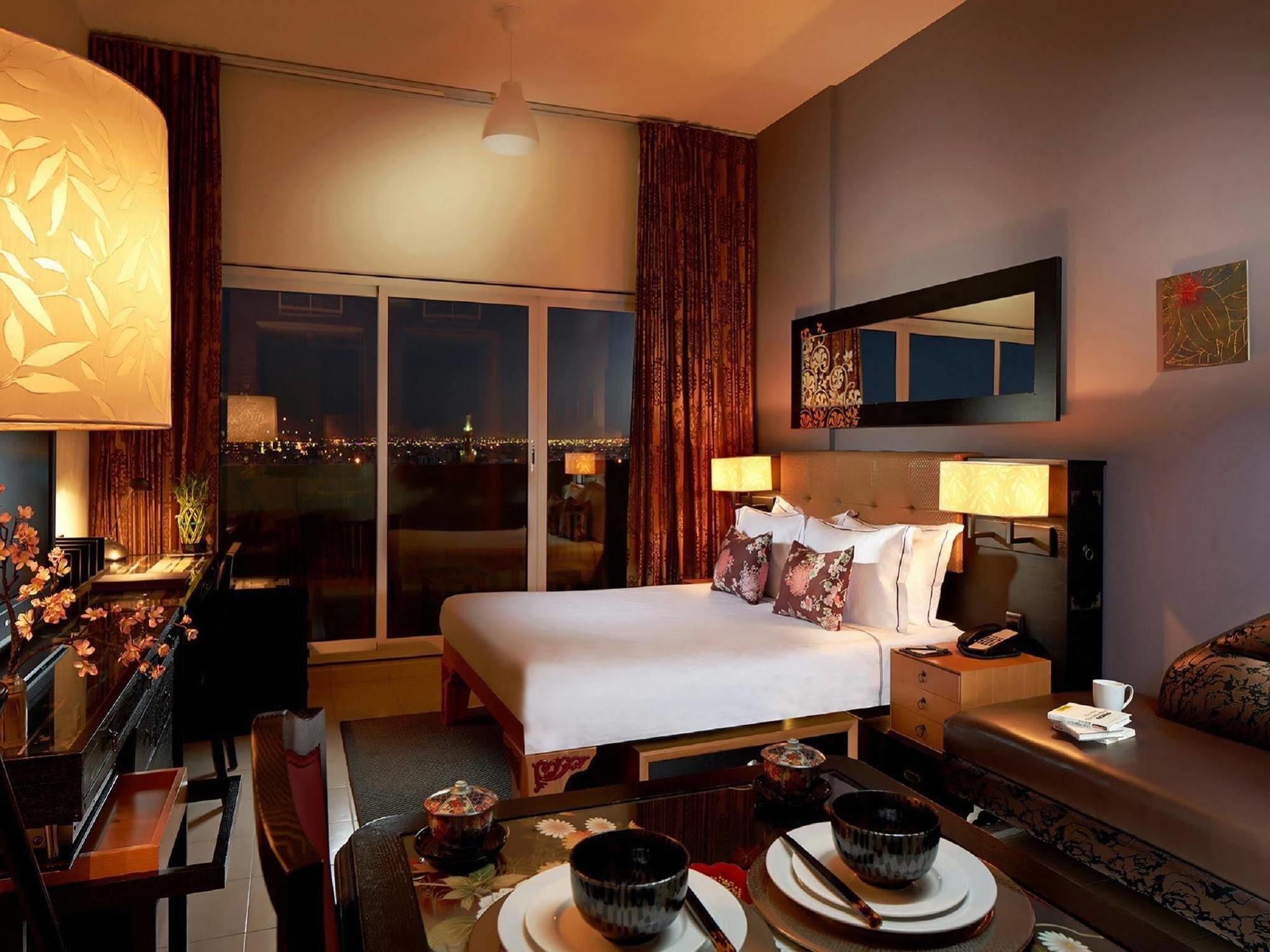 Ziqoo Hotel Apartments Dubai Bagian luar foto